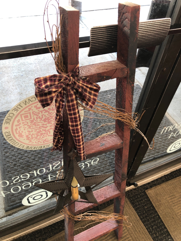 PRIMITIVE RED LADDER W/METAL STAR CANDLE DECOR.