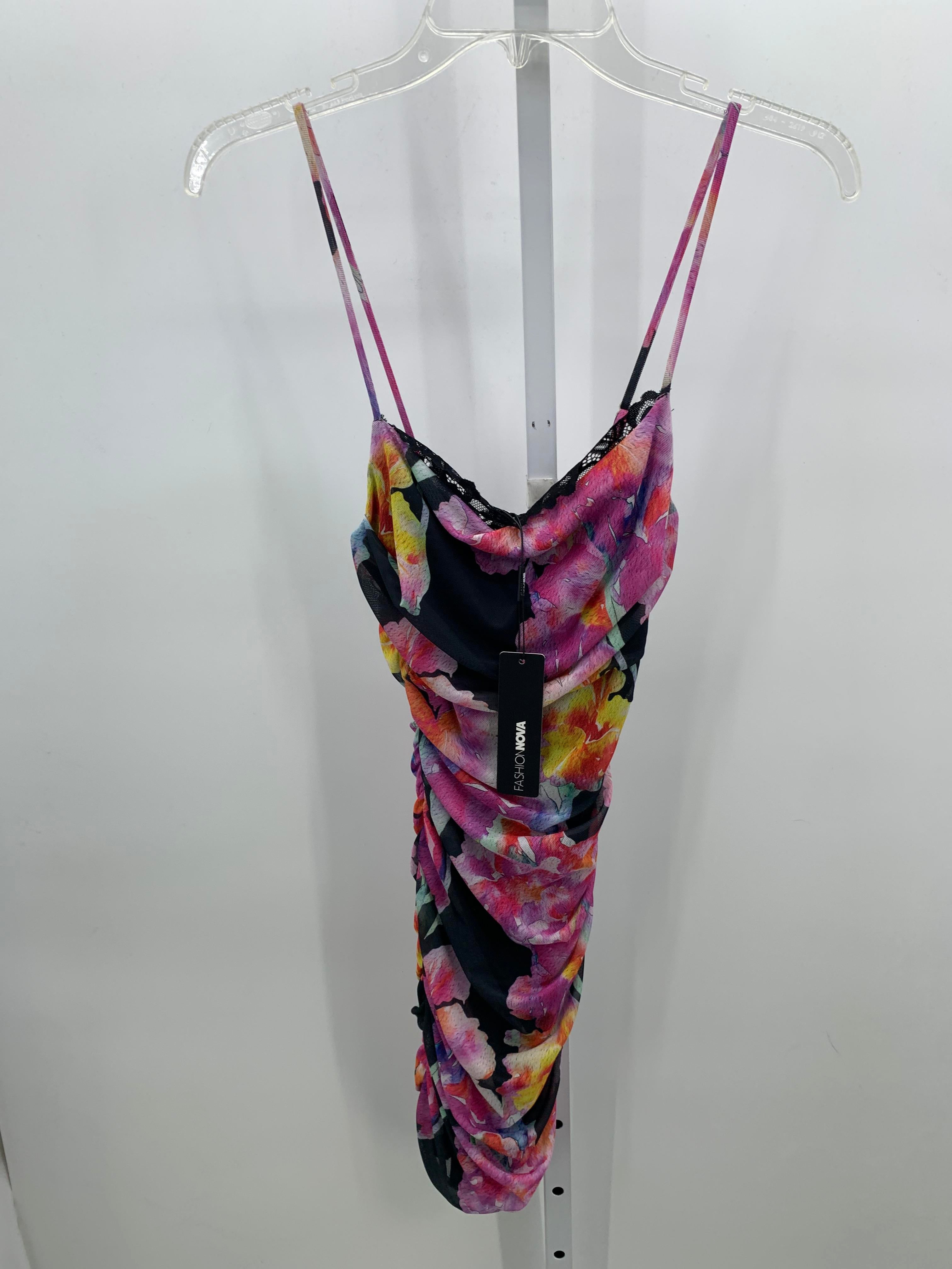 Size X Small Juniors Sleeveless Dress