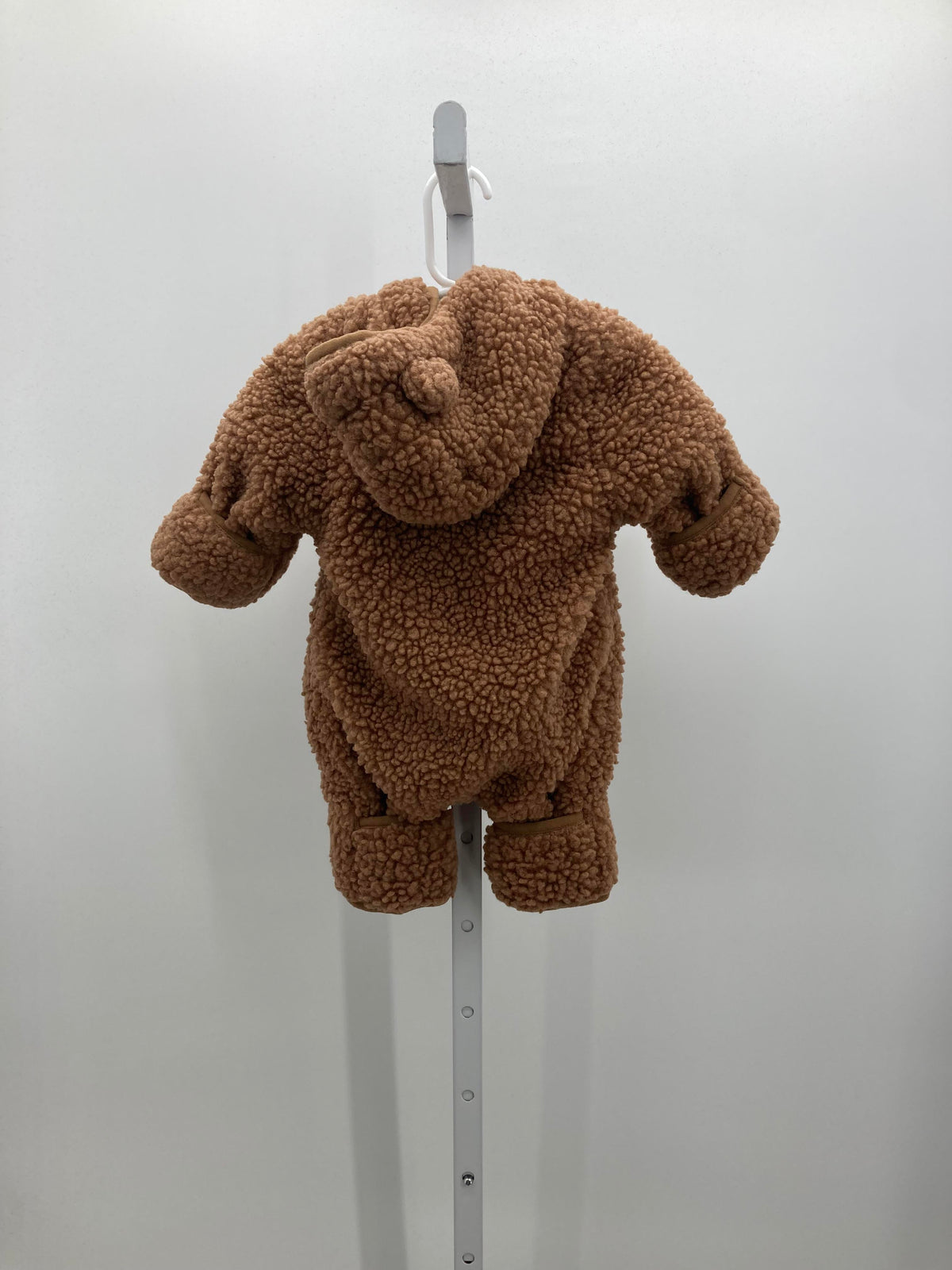 HOODED SHERPA BEAR