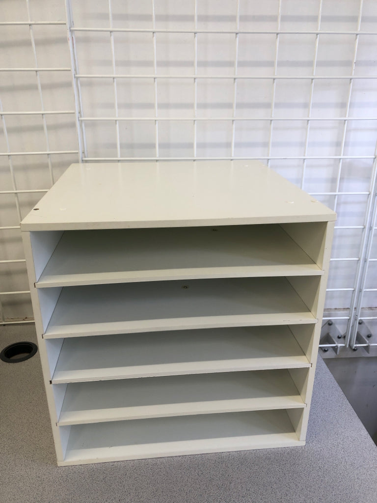 WHITE ORGANIZER W/ 5 SHELVES.
