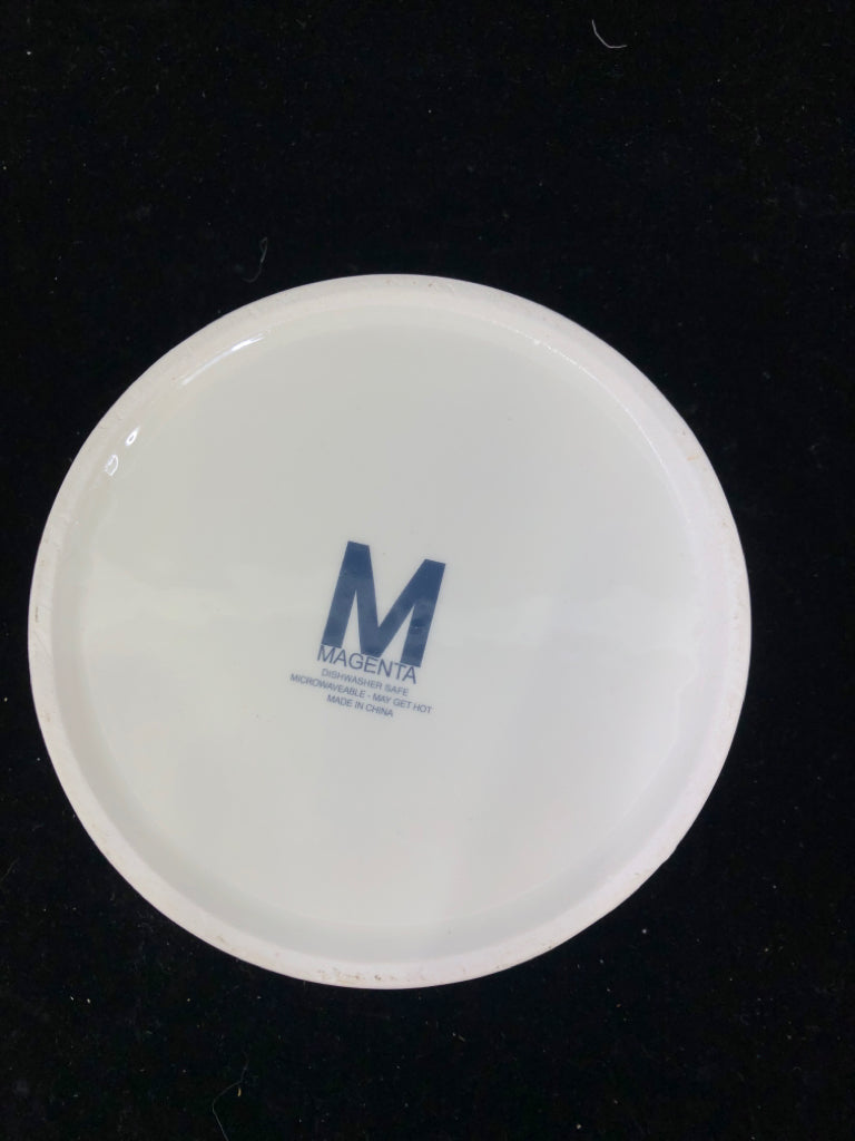 NIBBLE CERAMIC PET DISH.