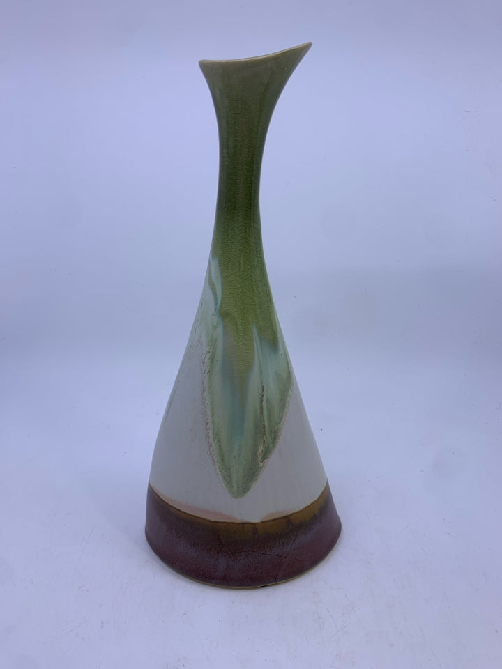 NARROW NECK CERAMIC BUD VASE GREEN/BROWN.