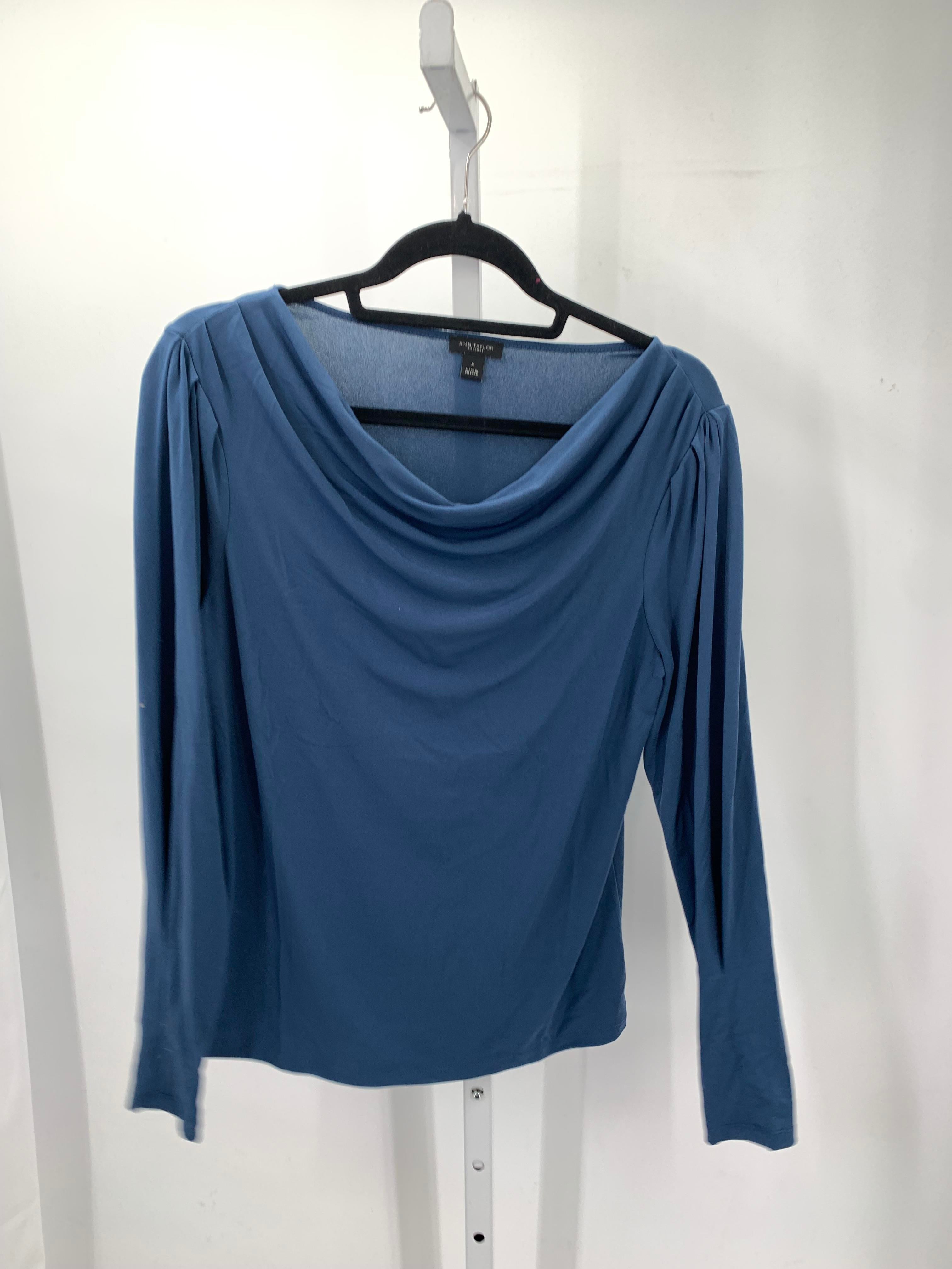 Ann Taylor Size Medium Misses Long Sleeve Shirt