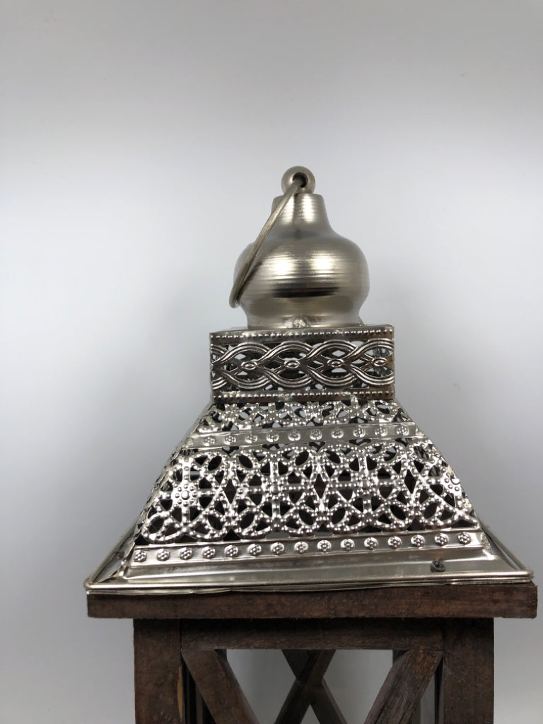RUSTIC WOODEN LANTERN W/SILVER TOP.
