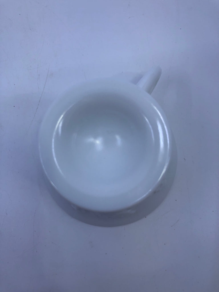 8PC VTG MILK GLASS GRAPES EMBOSSED TEA SET - 4 CUPS 4 SAUCERS.