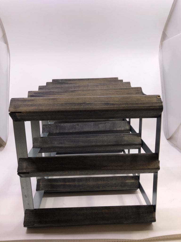 GRAY STAINED WINE HOLDER WITH METAL.