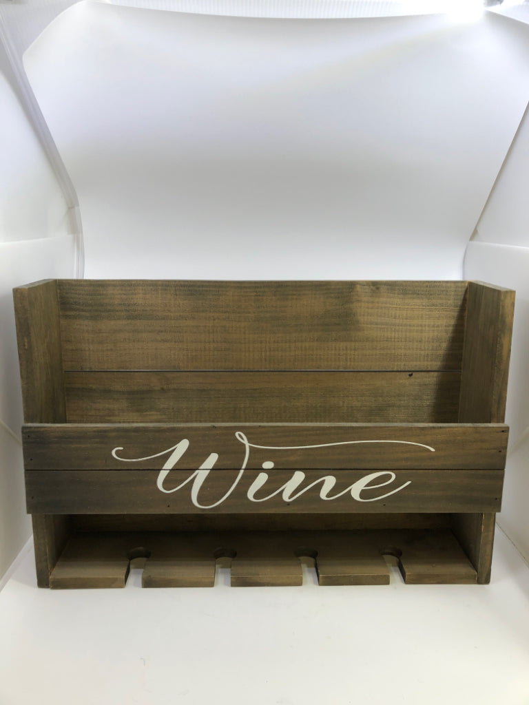 GREY WINE BOTTLE/GLASS WALL HANGING HOLDER.