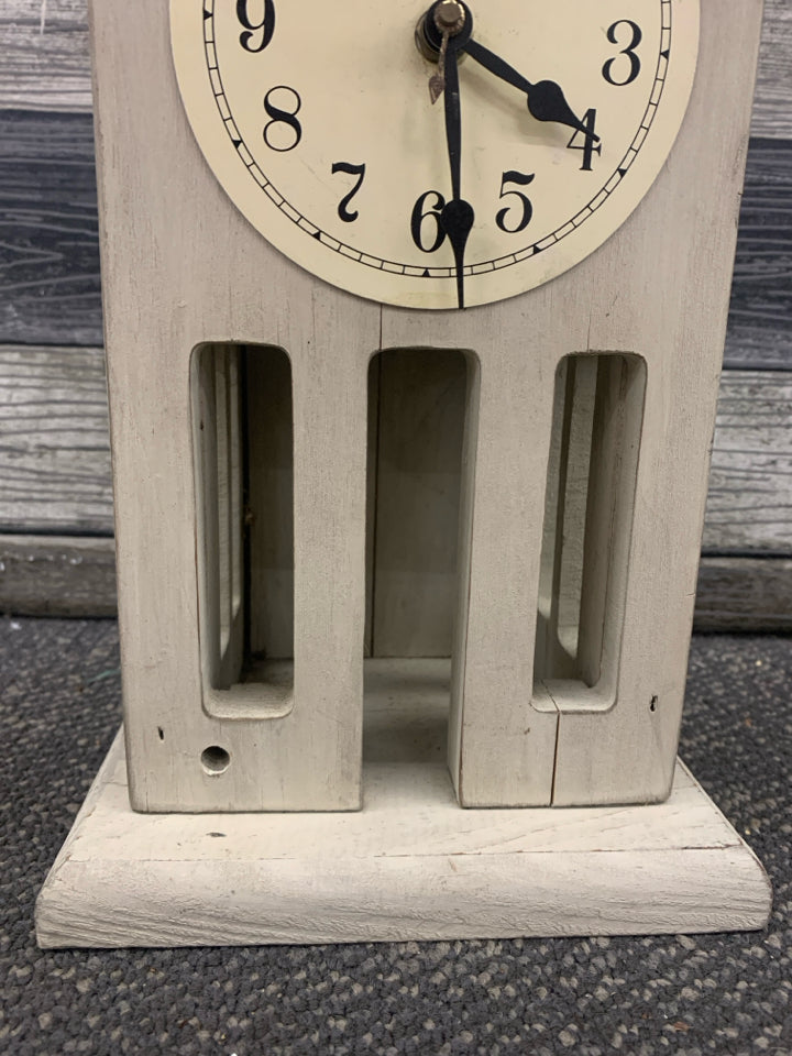 DISTRESSED CHURCH STYLE WOODEN CLOCK.