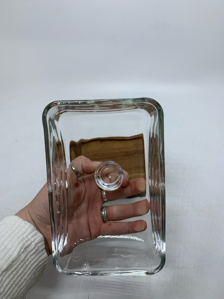 WOOD BASE W/ CLEAR GLASS LID.