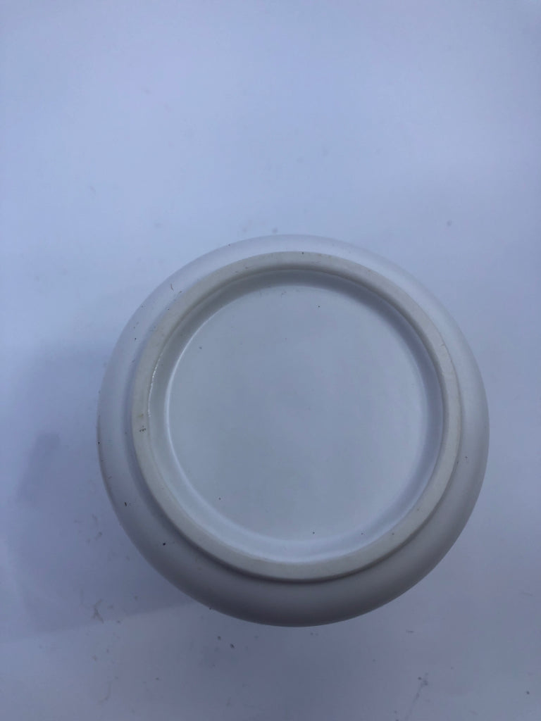 SMALL MATTE WHITE CANISTER W WOOD LID.
