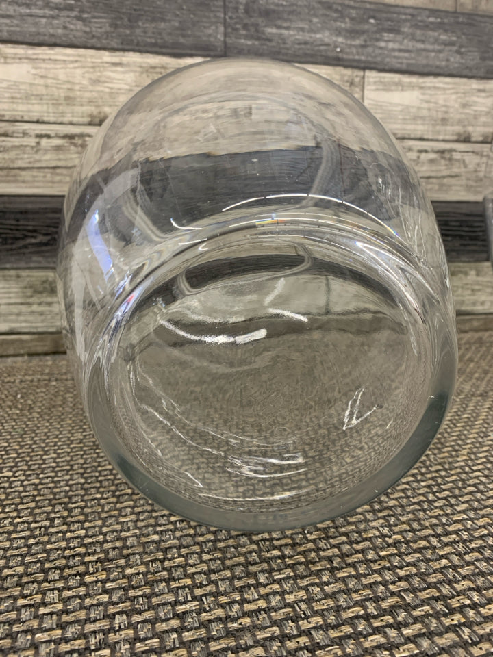 JUMBO CLEAR GLASS APOTHECARY JAR W/LID.