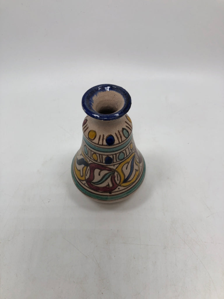 MULTI-COLORED STONEWARE BUD VASE.