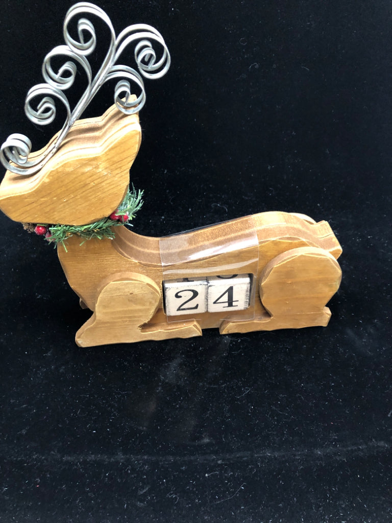REINDEER BLOCK COUNT-DOWN.