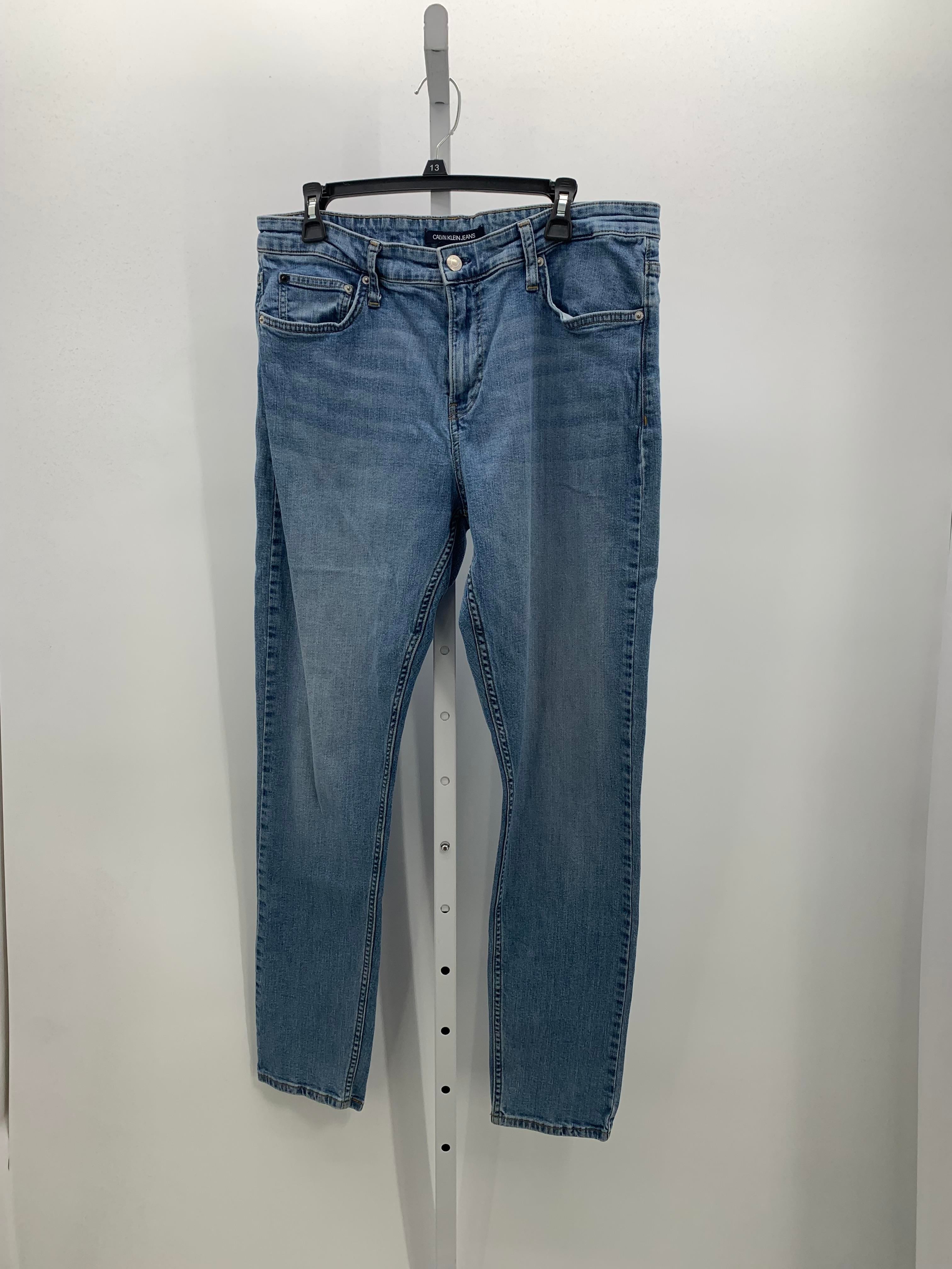 SLIM LEG JEANS