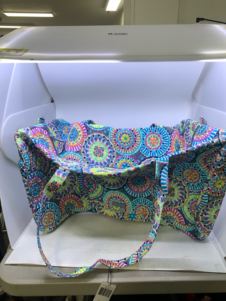 Vera Bradley XL Traveler Duffel Bag in Sunny Medallion- New With Tags