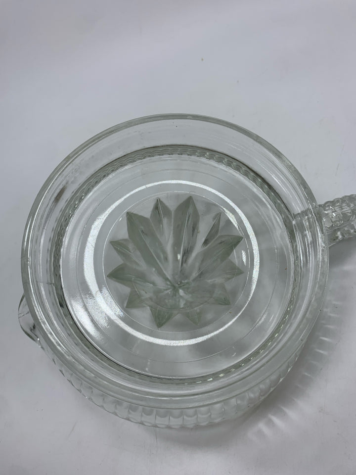 VTG CLEAR GLASS CITRUS JUICER.
