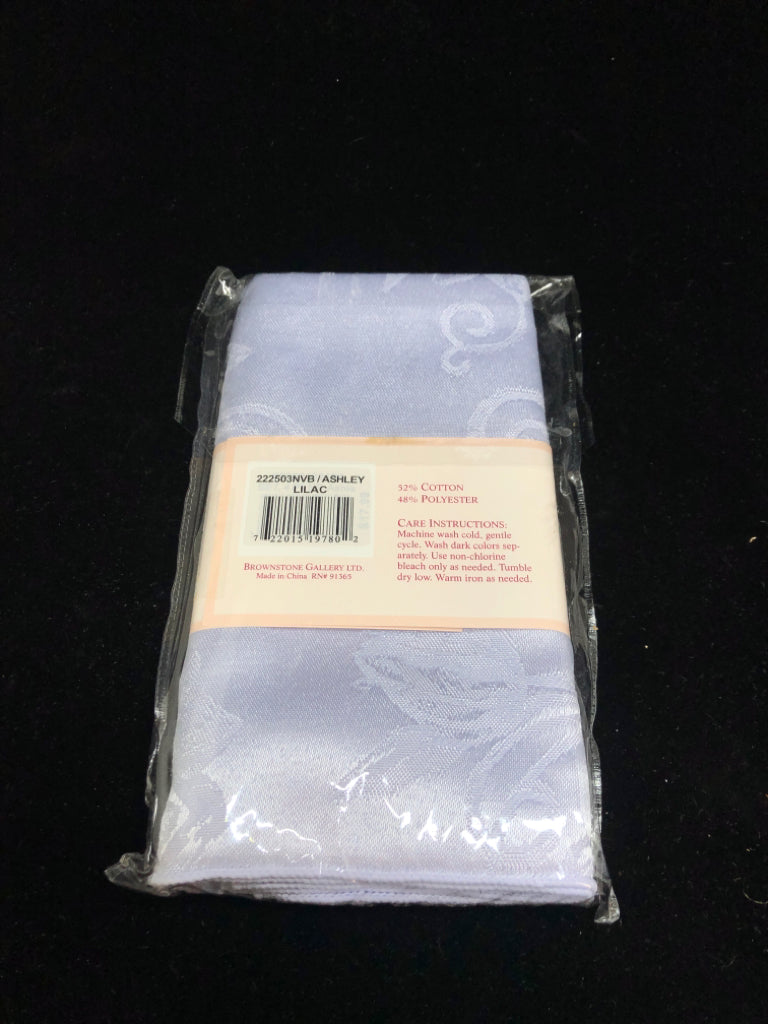 4 NIP LIGHT PURPLE DAMASK NAPKINS.