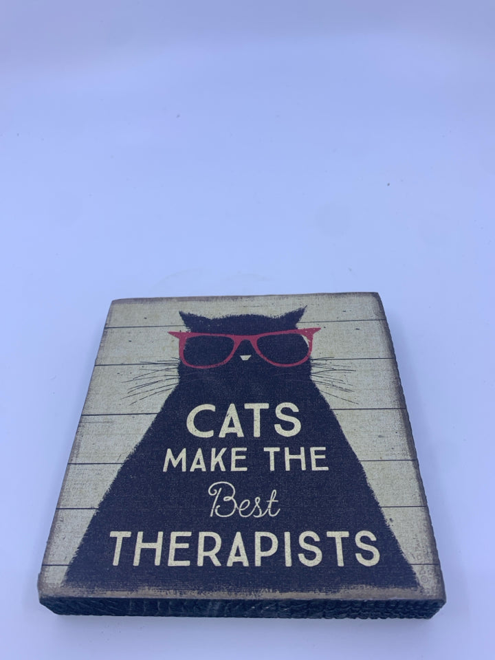 "CATS MAKE THE BEST" SIGN.