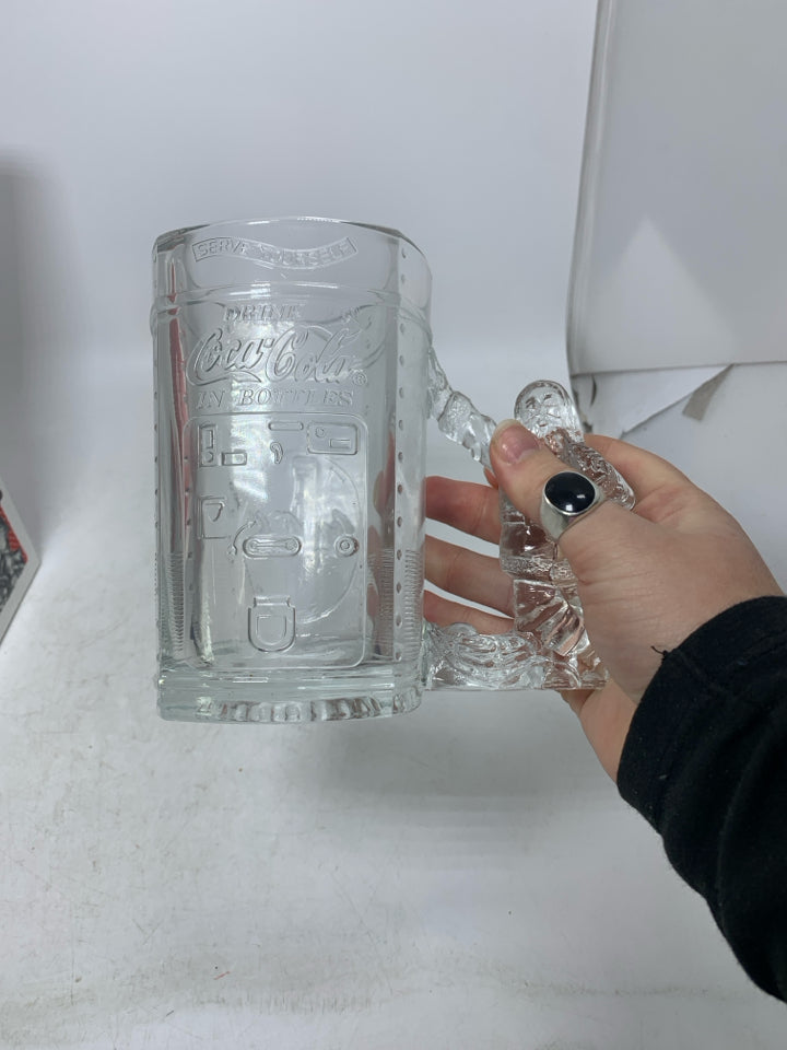 NIB VTG COLA COLA SANTA FROSTED MUG.