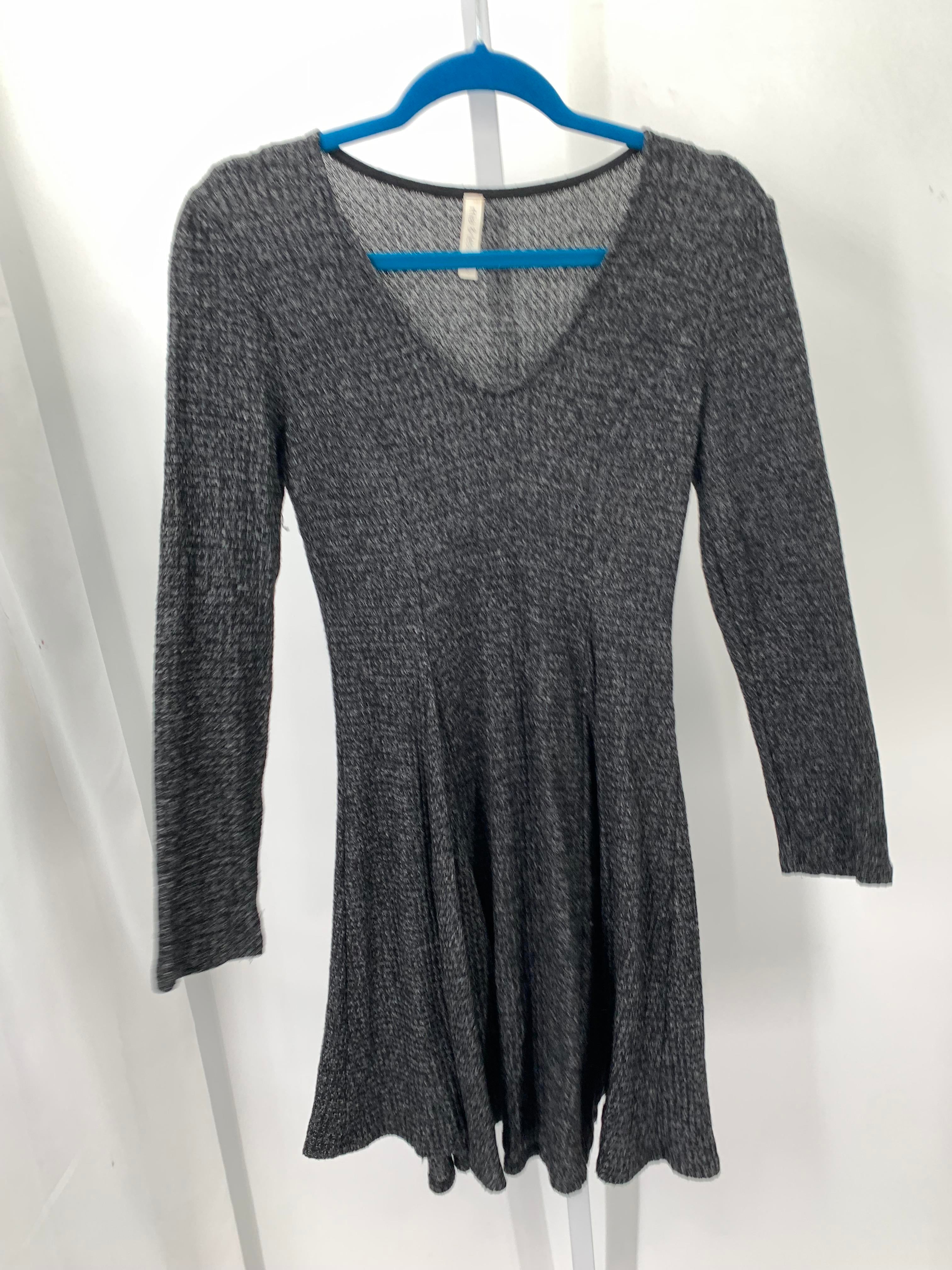 Mia & Tess Size Small Misses Long Sleeve Dress