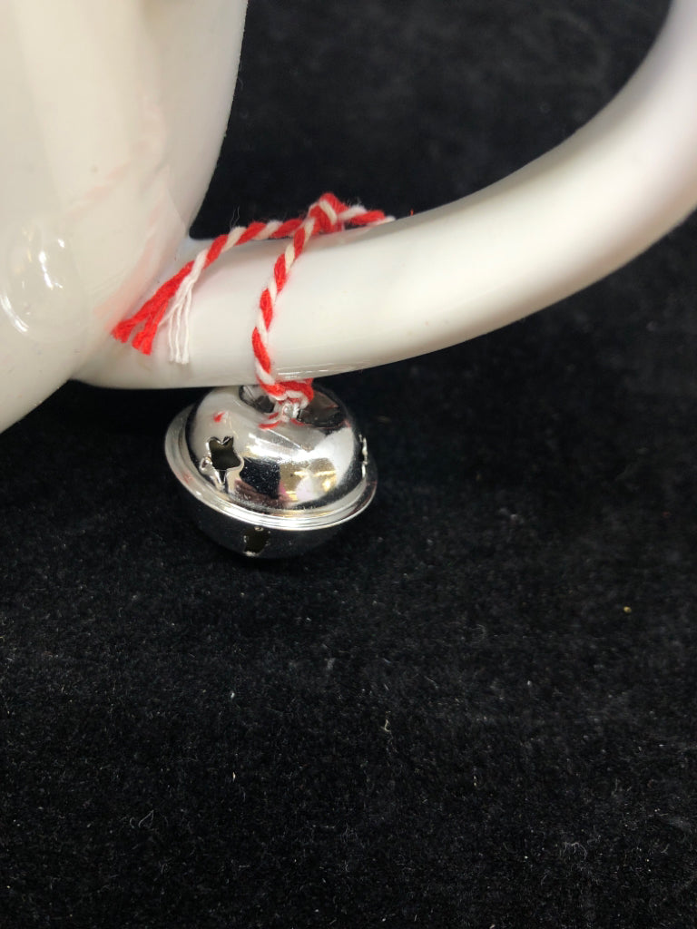 RED AND WHITE "LOVE" MUG.