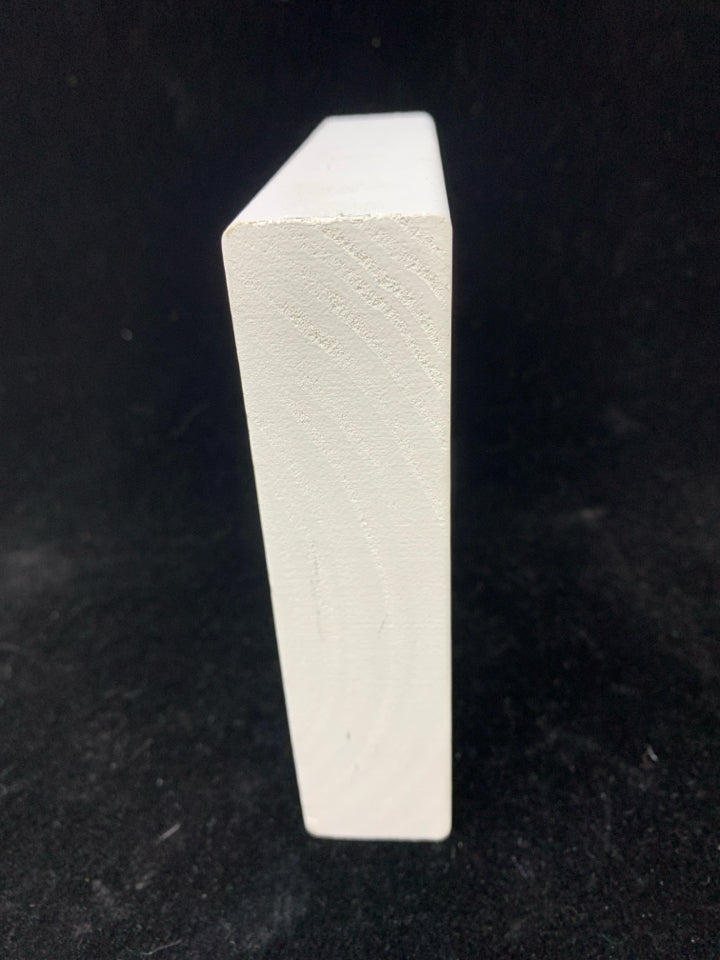 MARRIAGE AN ENDLESS WHITE BLOCK SIGN.