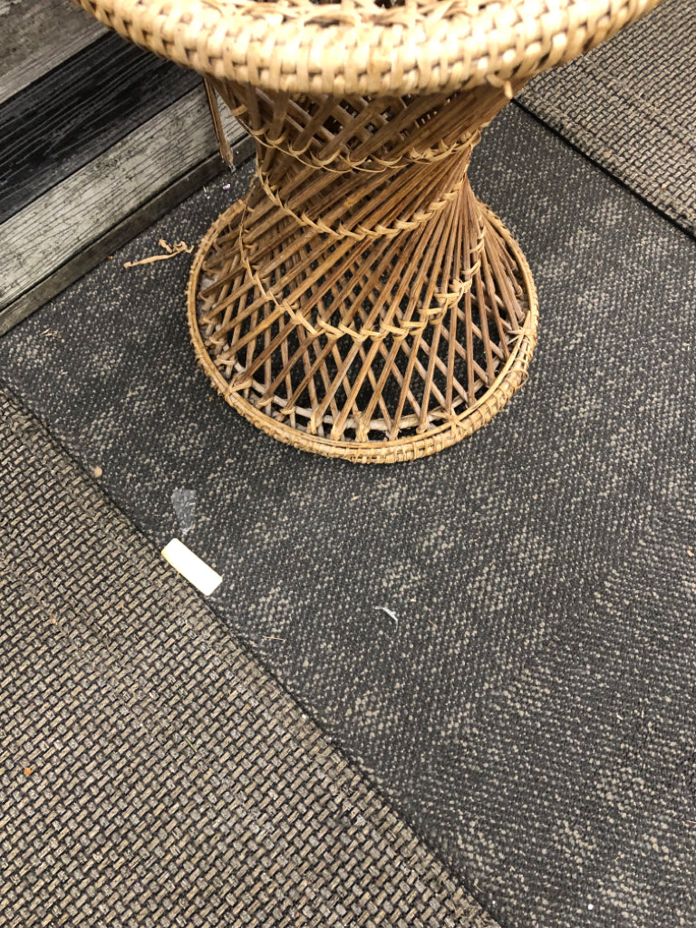 WICKER TWIST LIGHT WEIGHT PLANT STAND.