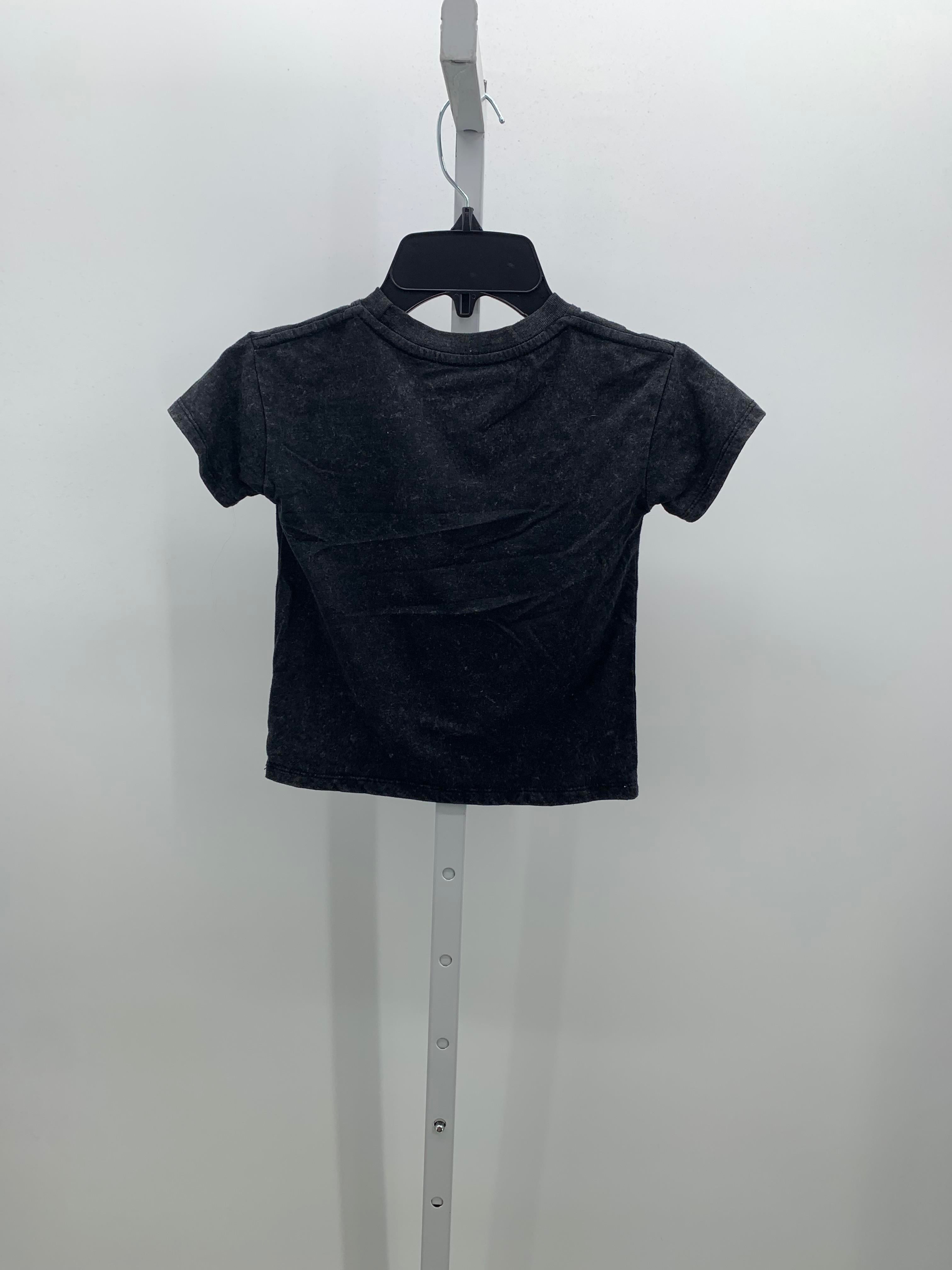 GRAPHIC KNIT TEE.