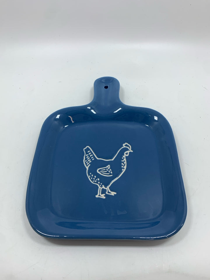 BLUE SERVING PLATE W/ETCHED ROOSTER.
