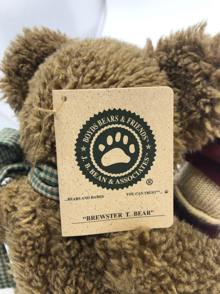 BOYDS BEAR BREWSTER T-BEAR HOLDING SNOWMAN.
