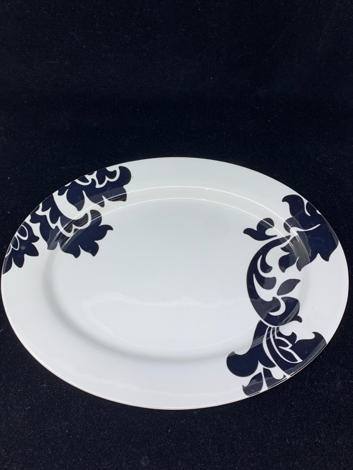 12PC WHITE/BLACK FLOWERS DINNER SVC FOR 4.