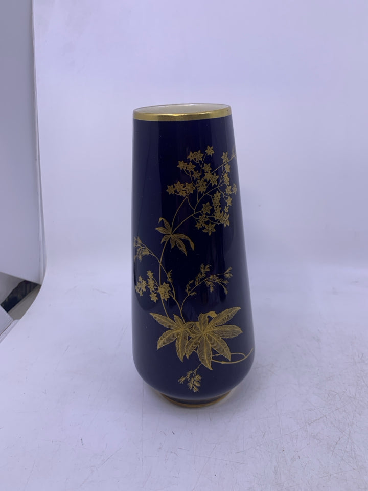 COBALT BLUE VASE W/ DETAILED FLOWERS/LEAVES.