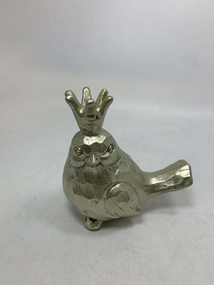 RESIN CHICKDEE W/ CROWN.
