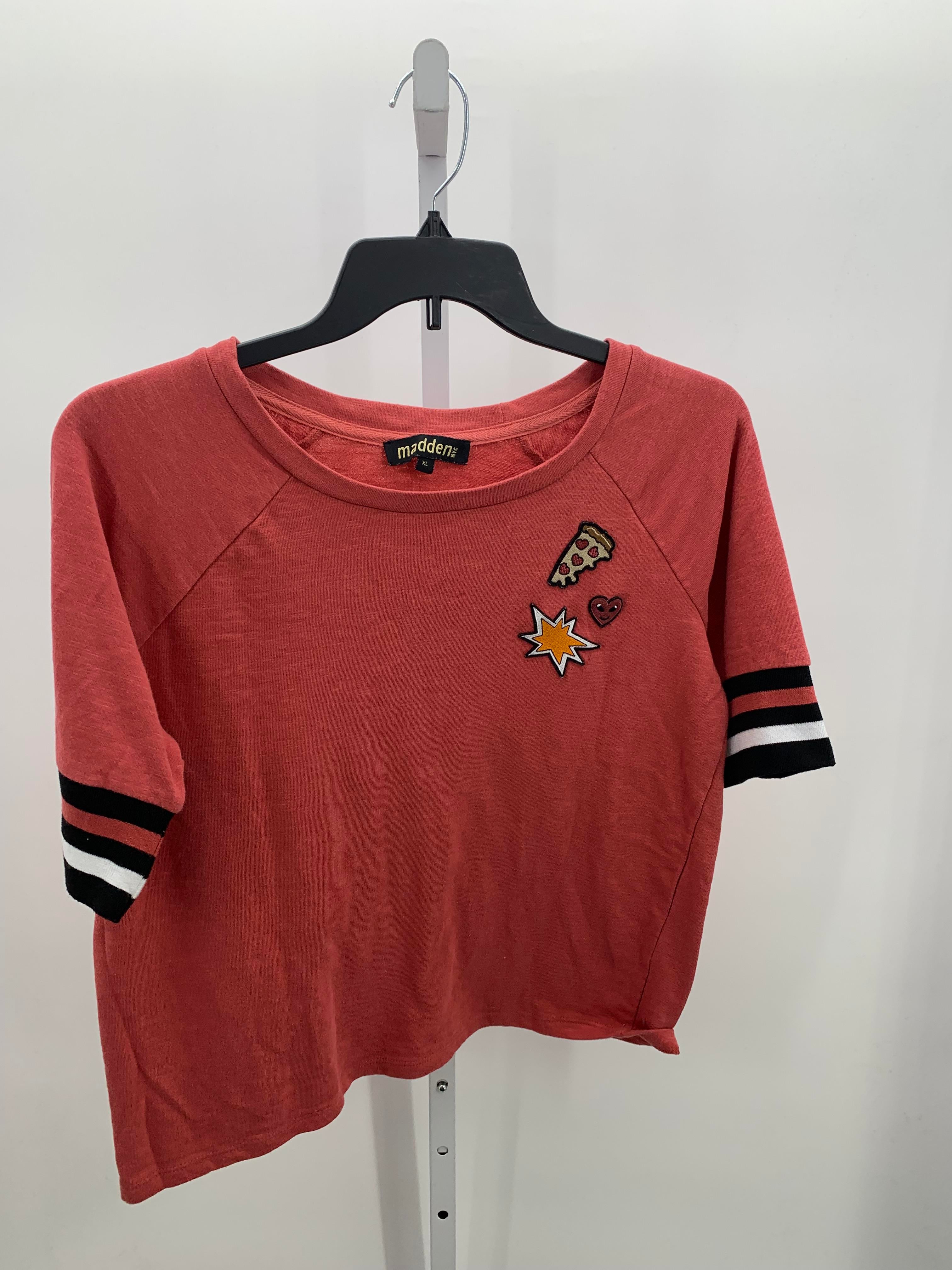 Size Extra Large Juniors Short Sleeve Shirt