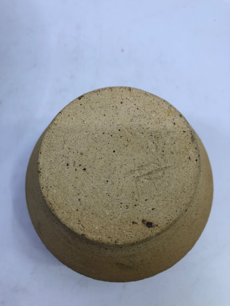 BLUE TOP POTTERY BUD VASE.