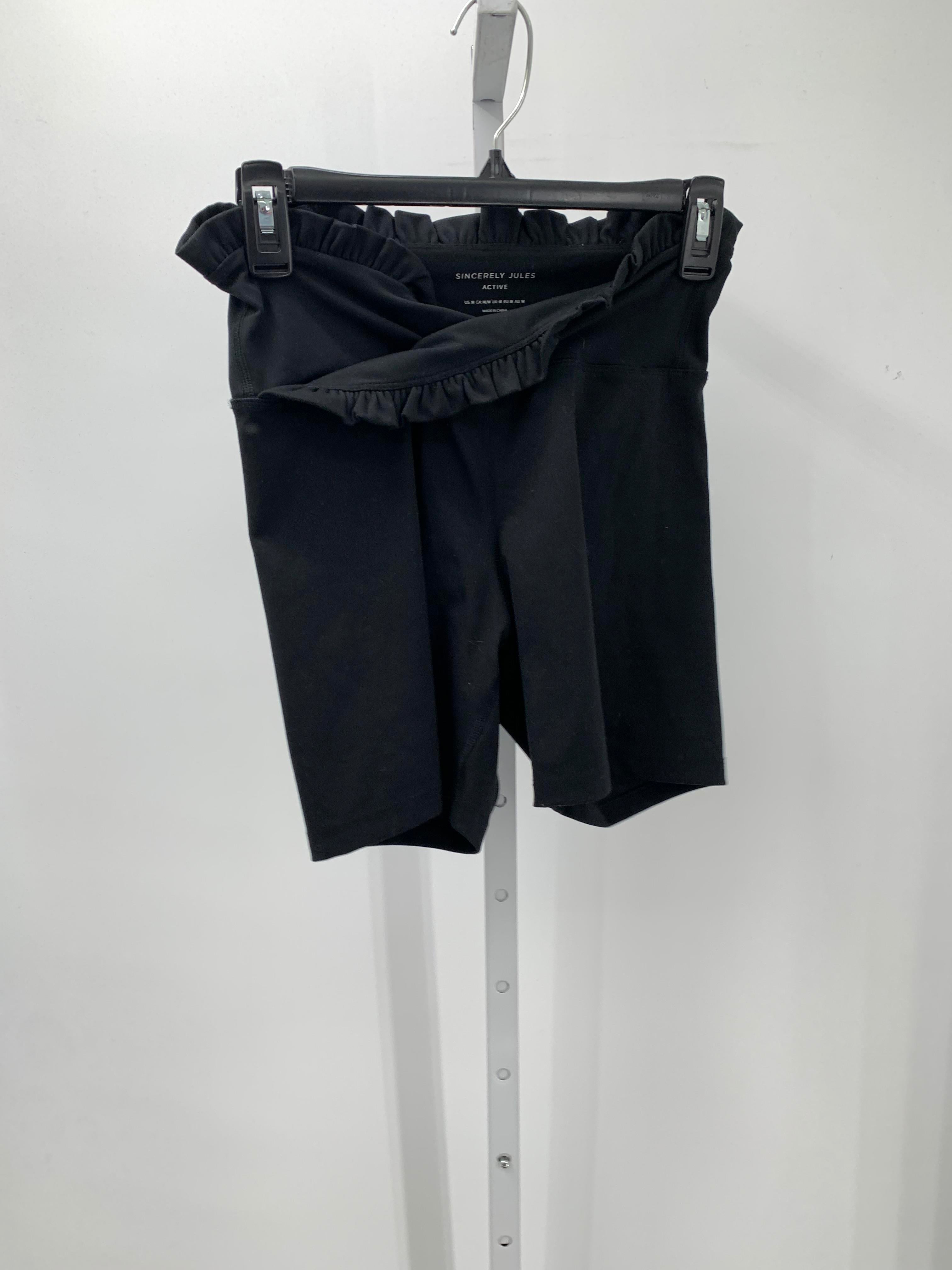 Size Medium Juniors Shorts