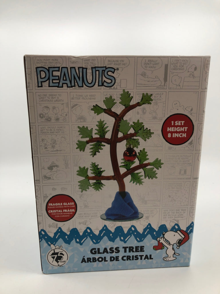 NIB PEANUTS GLASS TREE.