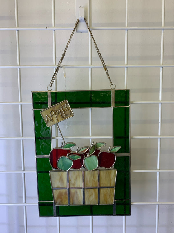 STAINED GLASS APPLES WALL HANGING.