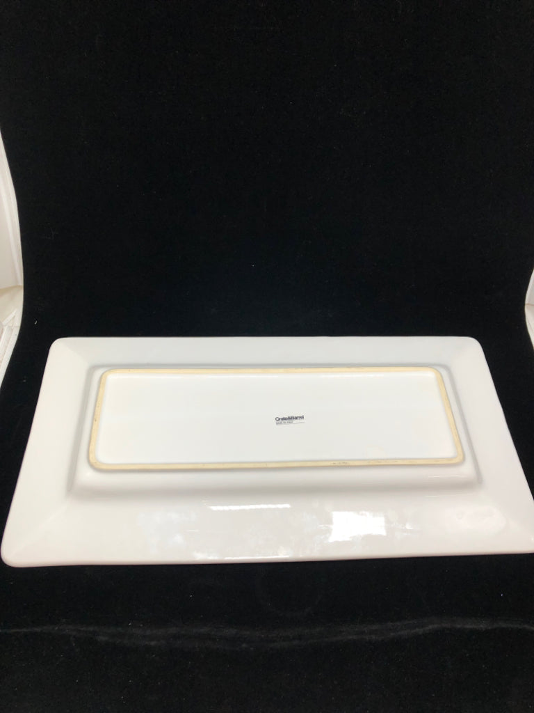 WHITE RECTANGULAR CENTERPIECE TRAY.