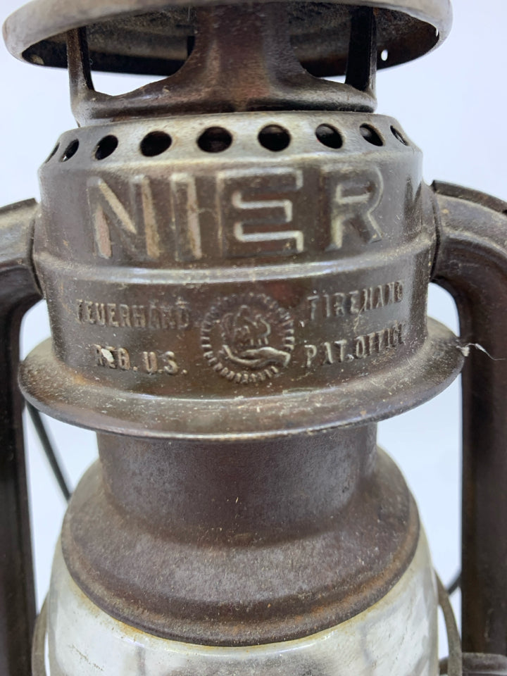 VTG METAL/GLASS LANTERN DIETZ.