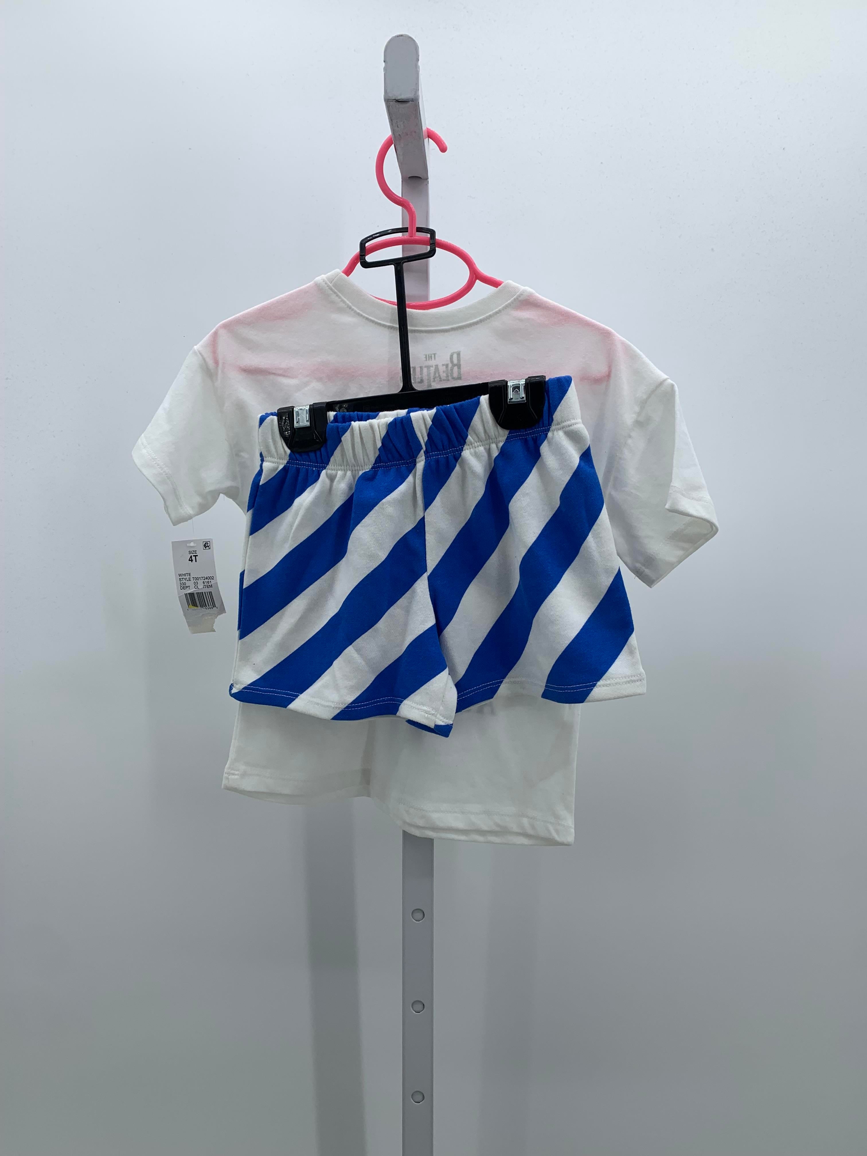 NEW ABBEY ROAD SHIRT AND BLUE SHORTS.