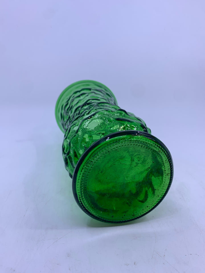 VTG GREEN TEXTURED GLASS VASE.