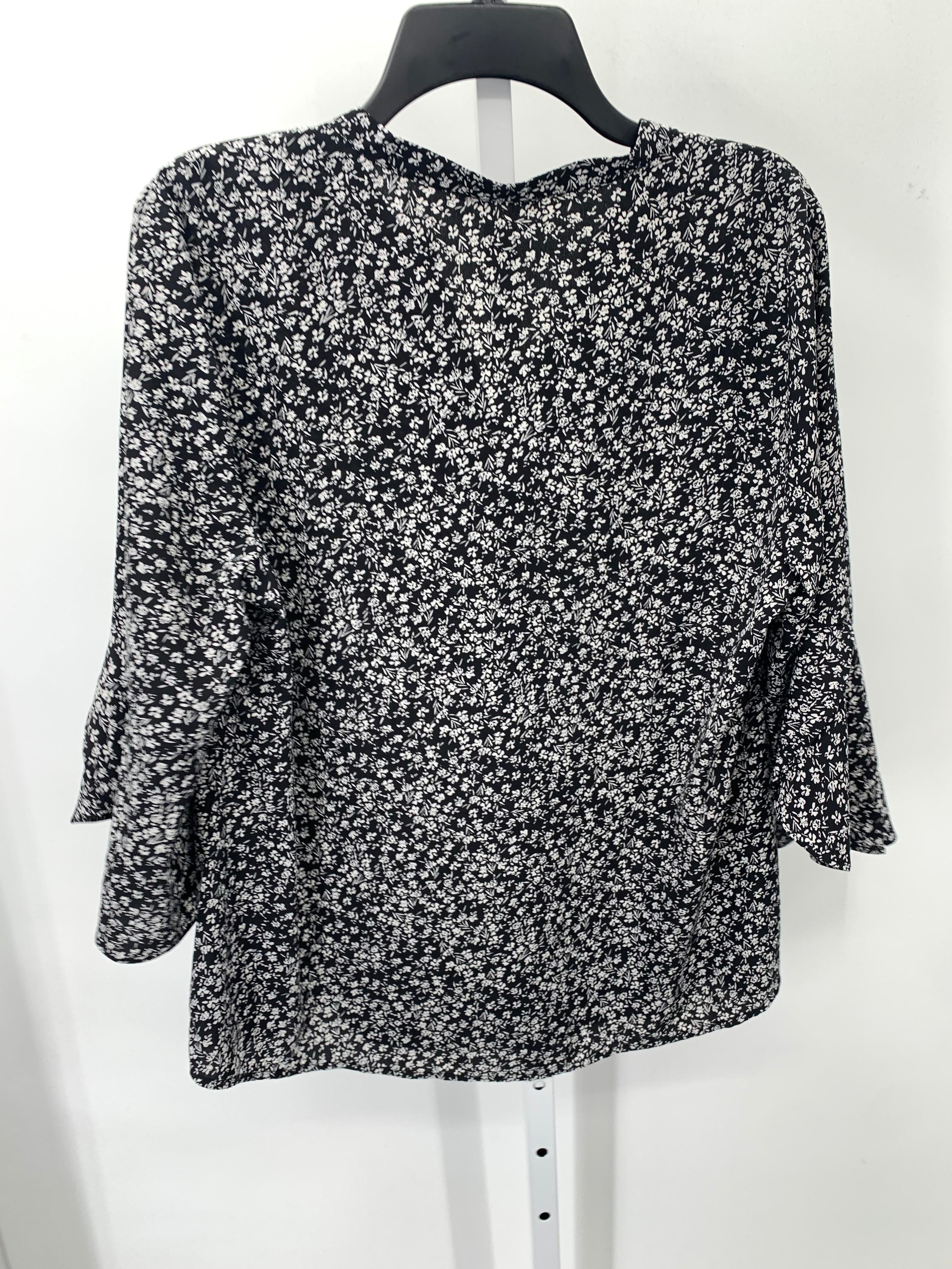 Size Large Misses 3/4 Sleeve Shirt
