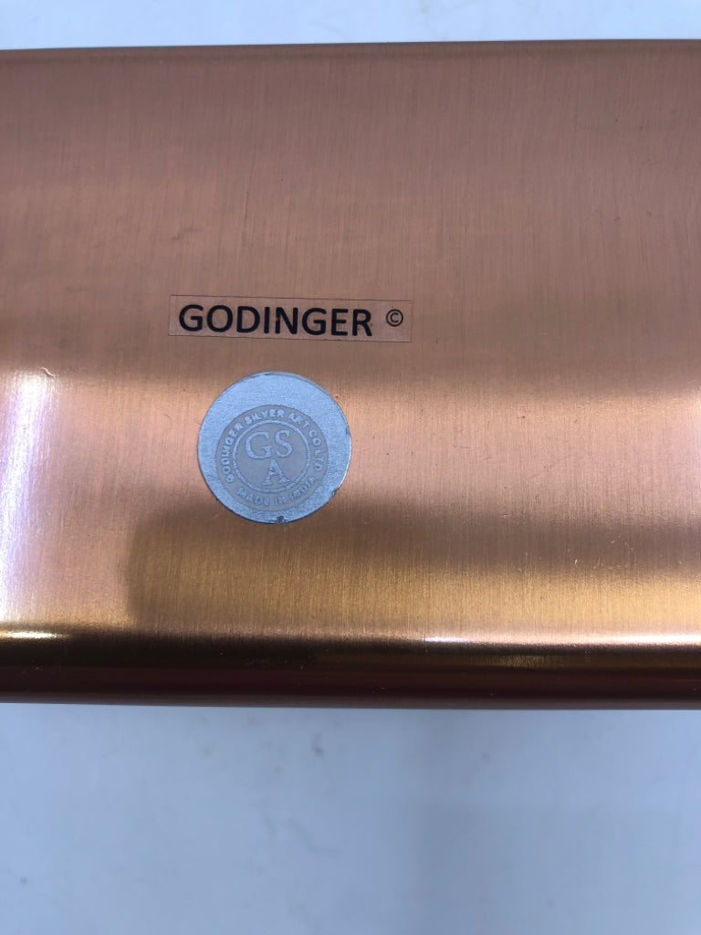 BRONZE METAL PEN HOLDER.