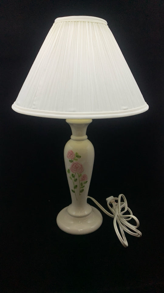 CERAMIC LAMP W/PAINTED PINK ROSES+WHITE FABRIC SHADE.