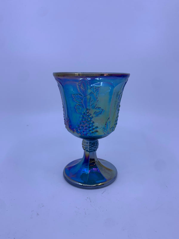 4 CARNIVAL GLASS GOBLETS W/ EMBOSSED GRAPES.