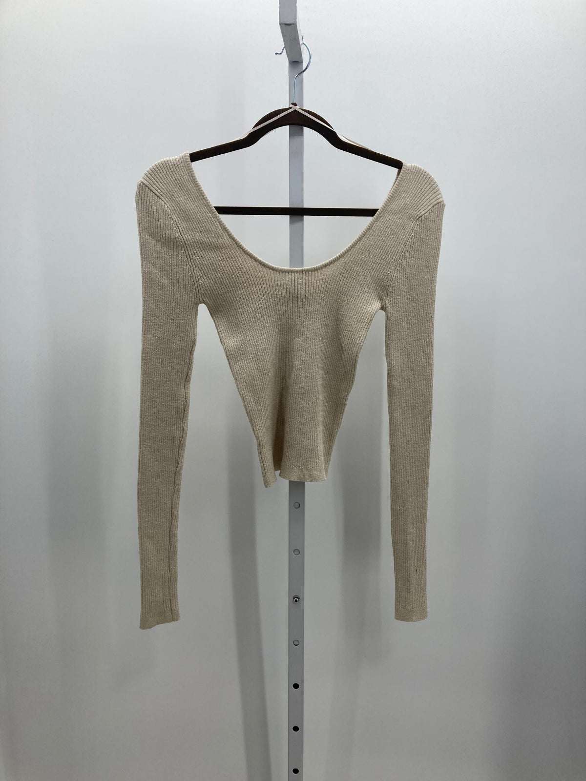 Size Medium Juniors Long Sleeve Sweater