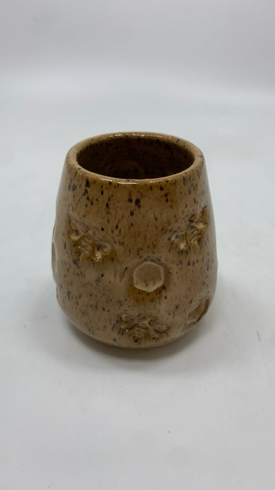 BEE/HONEYCOMB GLAZED BUD VASE.