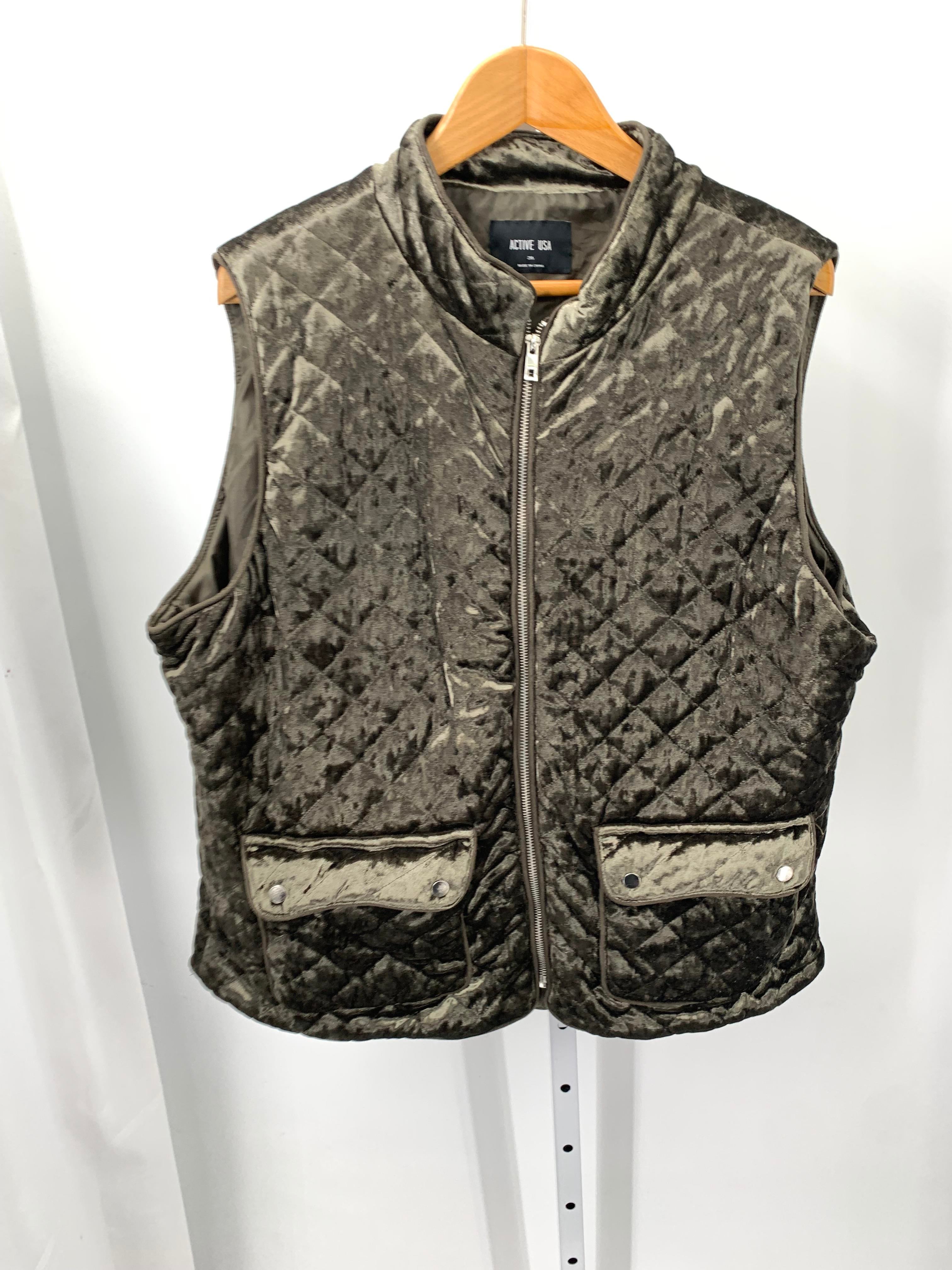 Size 2X Womens Vest