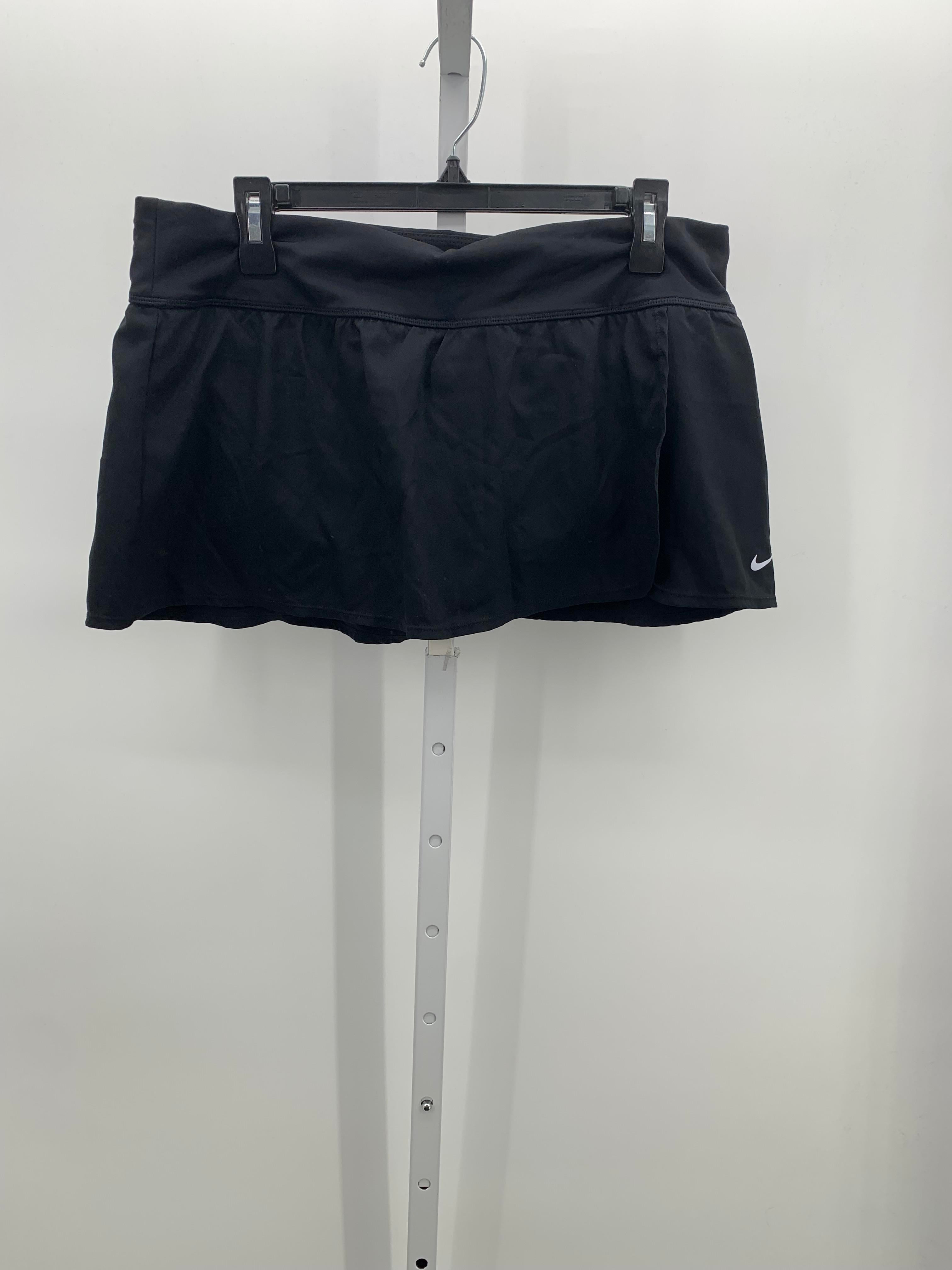 Nike Size Extra Large Misses Skirt
